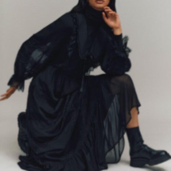 LACE TRIM COLLARED  AND LINED MAXI DRESS V-NECK ZIP CLOSURE & BUTTON FASTEN - Picture 2 of 5